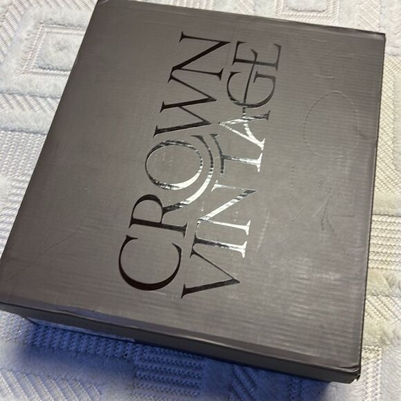 Crown Vintage Gilian Wide Width Chelsea Boot - Picture 4 of 9